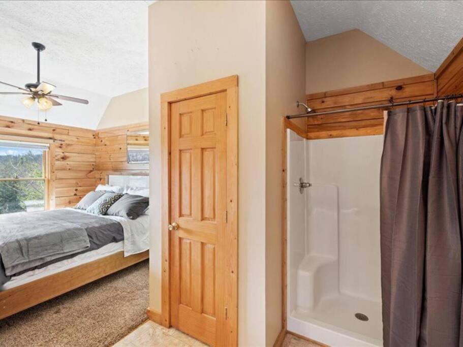 Breathtaking Views Of The Smokies, 3 Mins To Gatlinburg Villa Bagian luar foto
