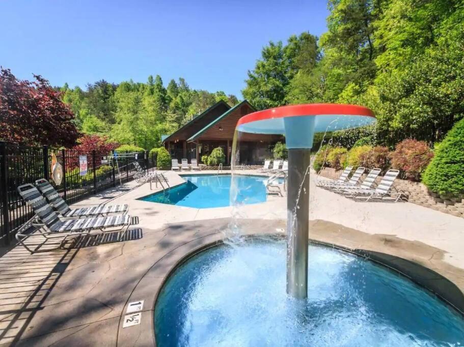 Breathtaking Views Of The Smokies, 3 Mins To Gatlinburg Villa Bagian luar foto